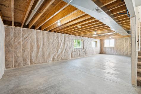 2026 Sugar Creek Drive NW Cedar Rapids IA 52405