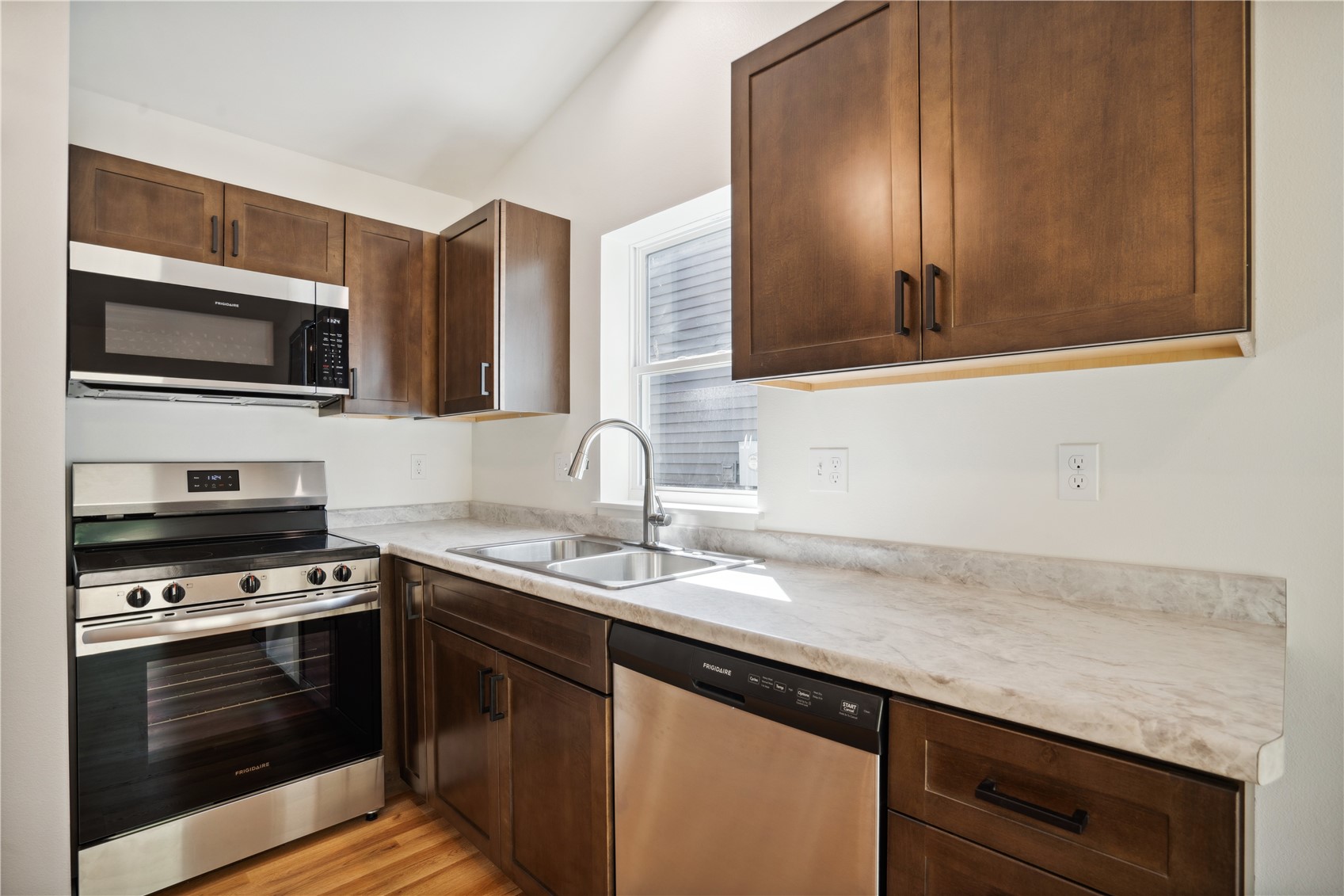 2026 Sugar Creek Drive NW Cedar Rapids IA 52405
