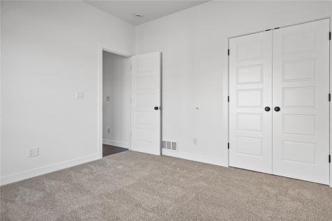 1388 Cardinal Drive Fairfax IA 52228