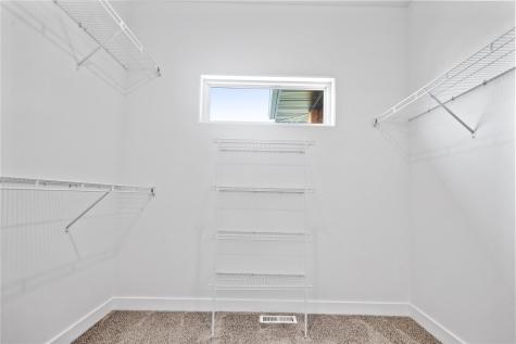 1388 Cardinal Drive Fairfax IA 52228