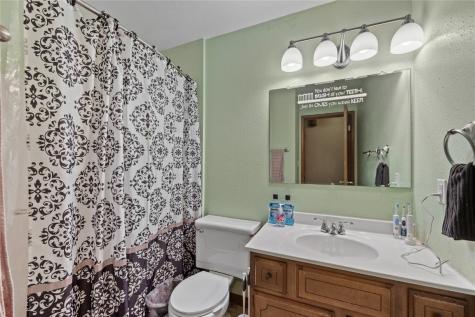 166 Sunrise Drive NW Cedar Rapids IA 52405