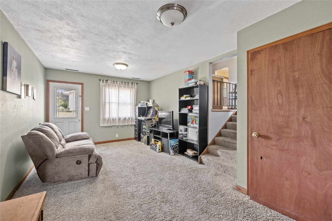 166 Sunrise Drive NW Cedar Rapids IA 52405