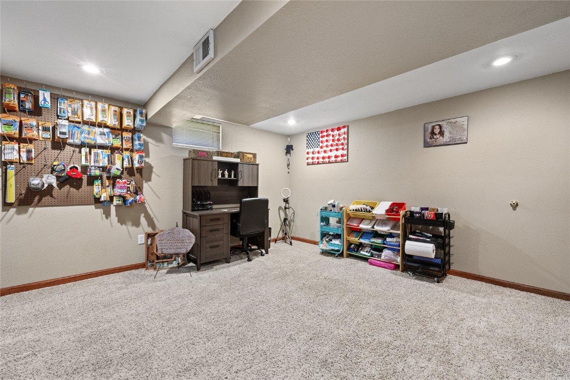 166 Sunrise Drive NW Cedar Rapids IA 52405