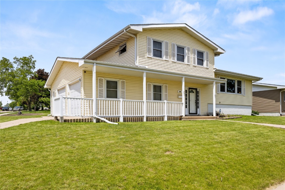 166 Sunrise Drive NW Cedar Rapids IA 52405