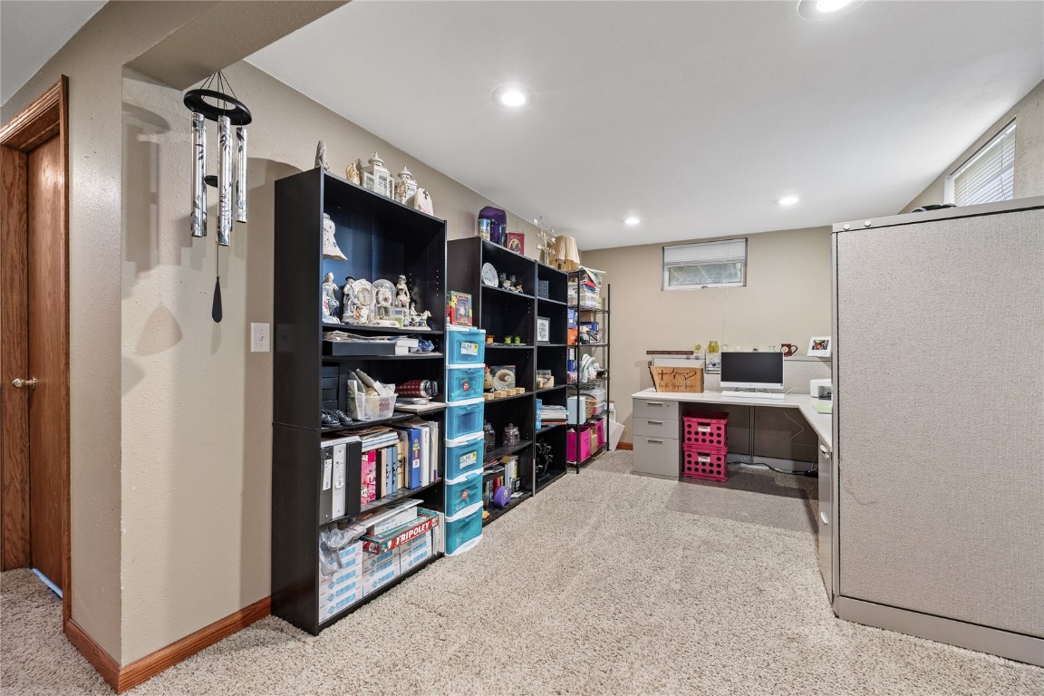 166 Sunrise Drive NW Cedar Rapids IA 52405