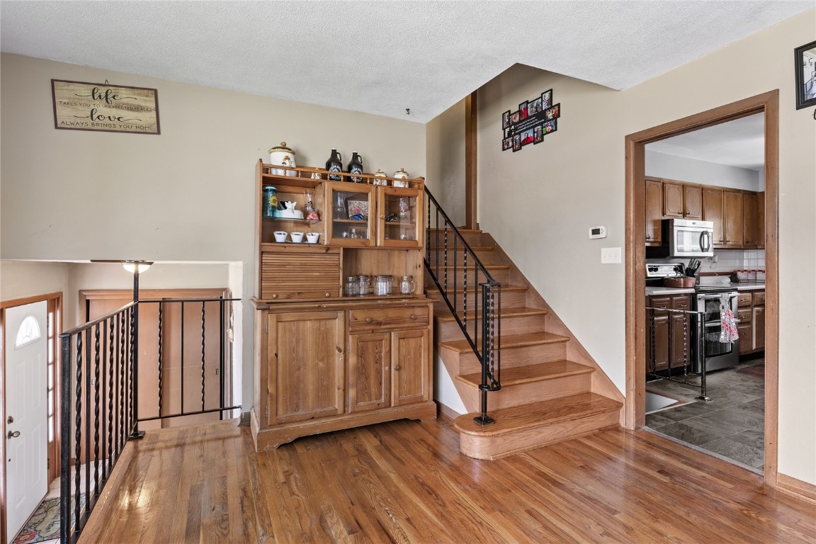 166 Sunrise Drive NW Cedar Rapids IA 52405
