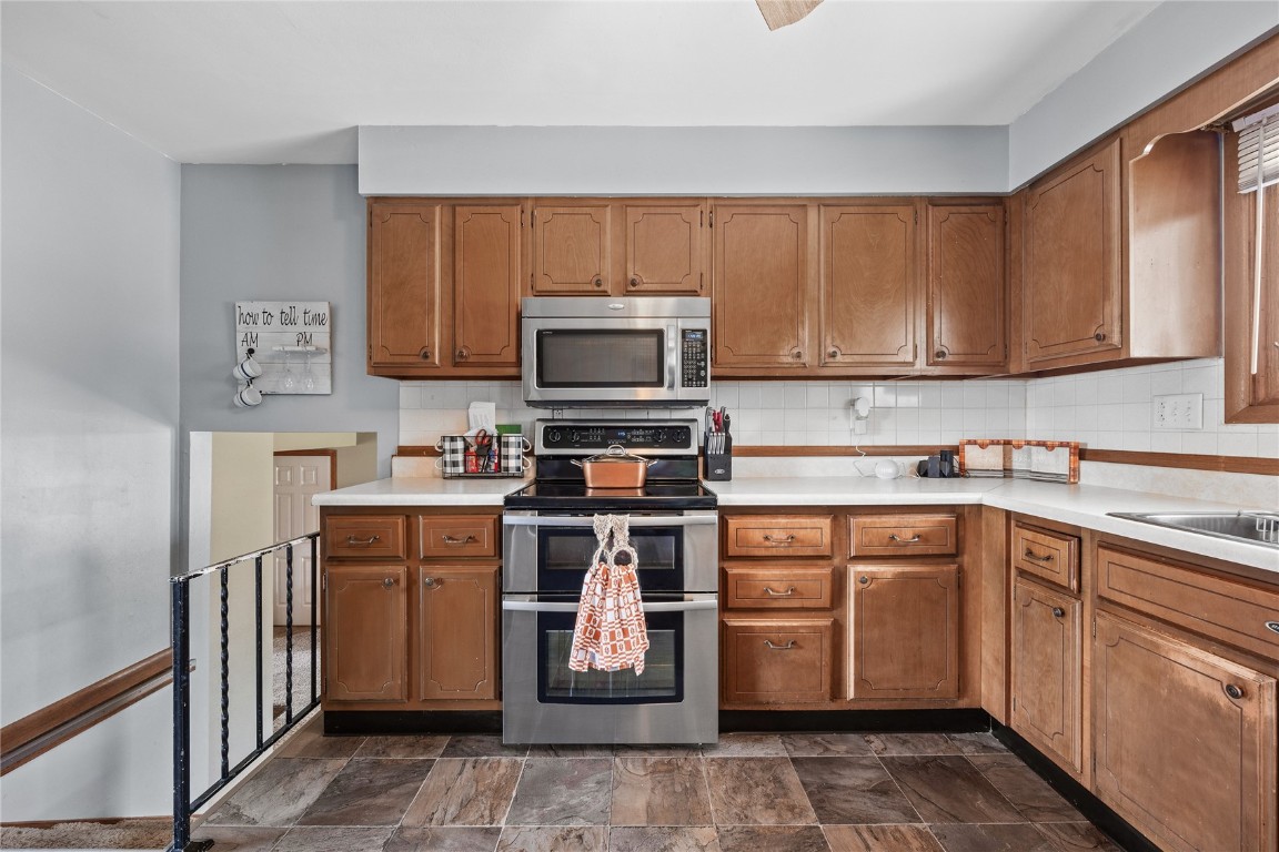 166 Sunrise Drive NW Cedar Rapids IA 52405