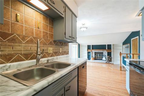 1535 Mcgowan Boulevard Marion IA 52302