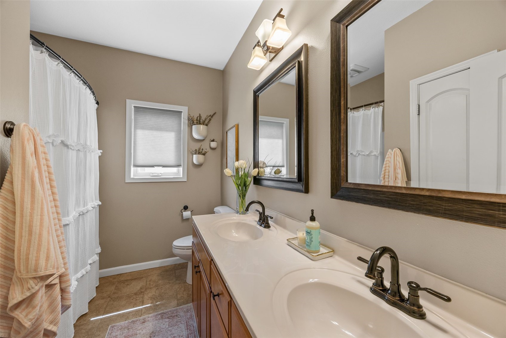 725 15th Avenue SW Mt Vernon IA 52314