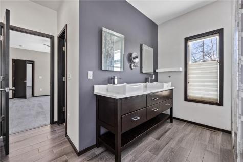 4807 Keystone Ridge SE Cedar Rapids IA 52403
