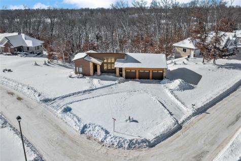 4807 Keystone Ridge SE Cedar Rapids IA 52403