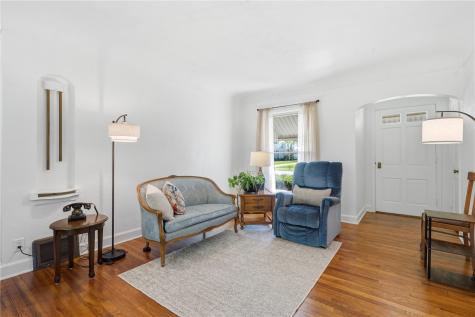 1434 Oakland NE Cedar Rapids IA 52402