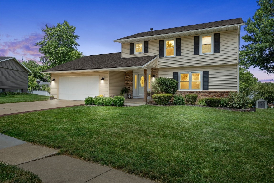364 Essex Drive NE Cedar Rapids IA 52402