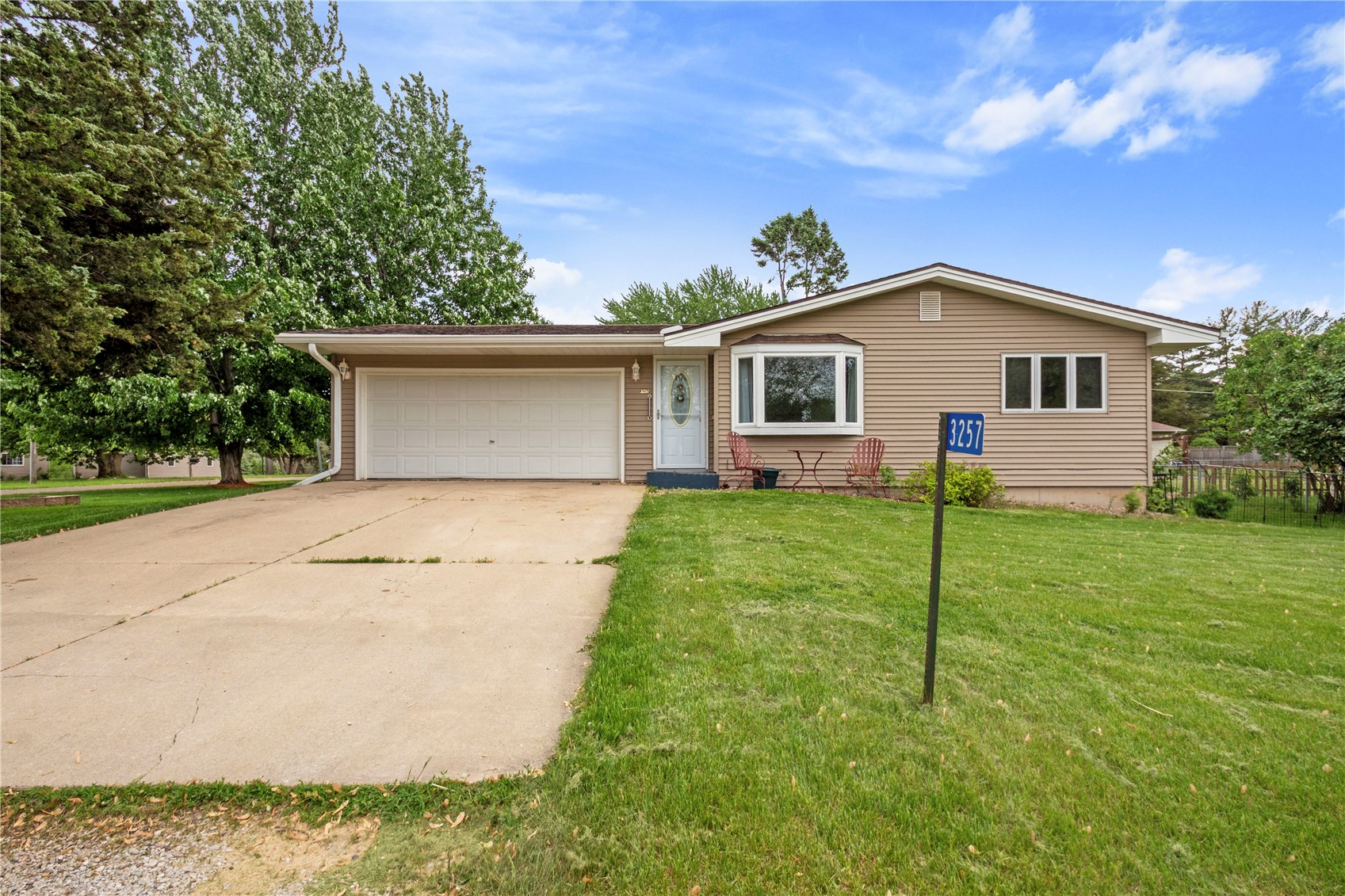 3257 NE Windward Street Solon IA 52333