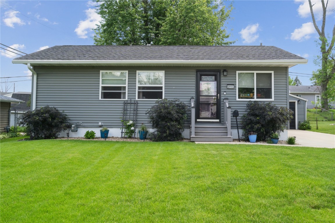 5115 Harbet Avenue NW Cedar Rapids IA 52405