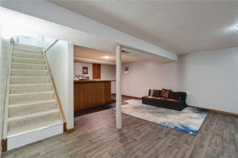5115 Harbet Avenue NW Cedar Rapids IA 52405