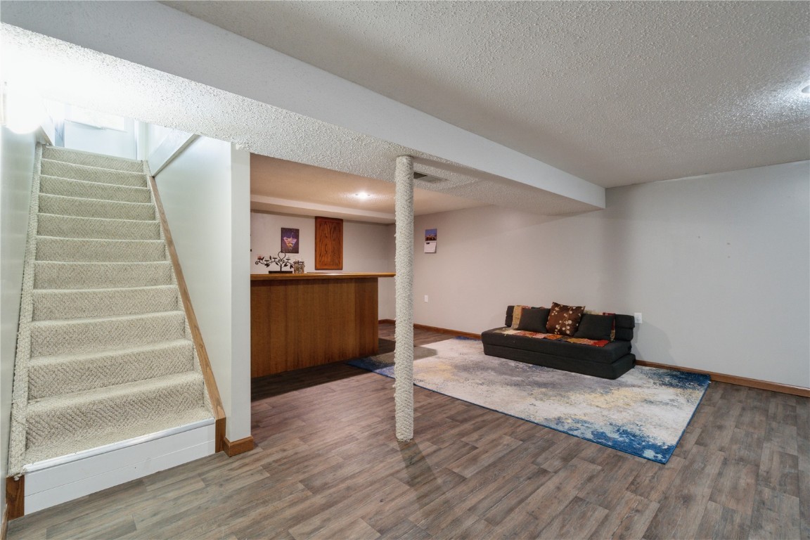 5115 Harbet Avenue NW Cedar Rapids IA 52405