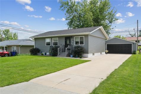 5115 Harbet Avenue NW Cedar Rapids IA 52405