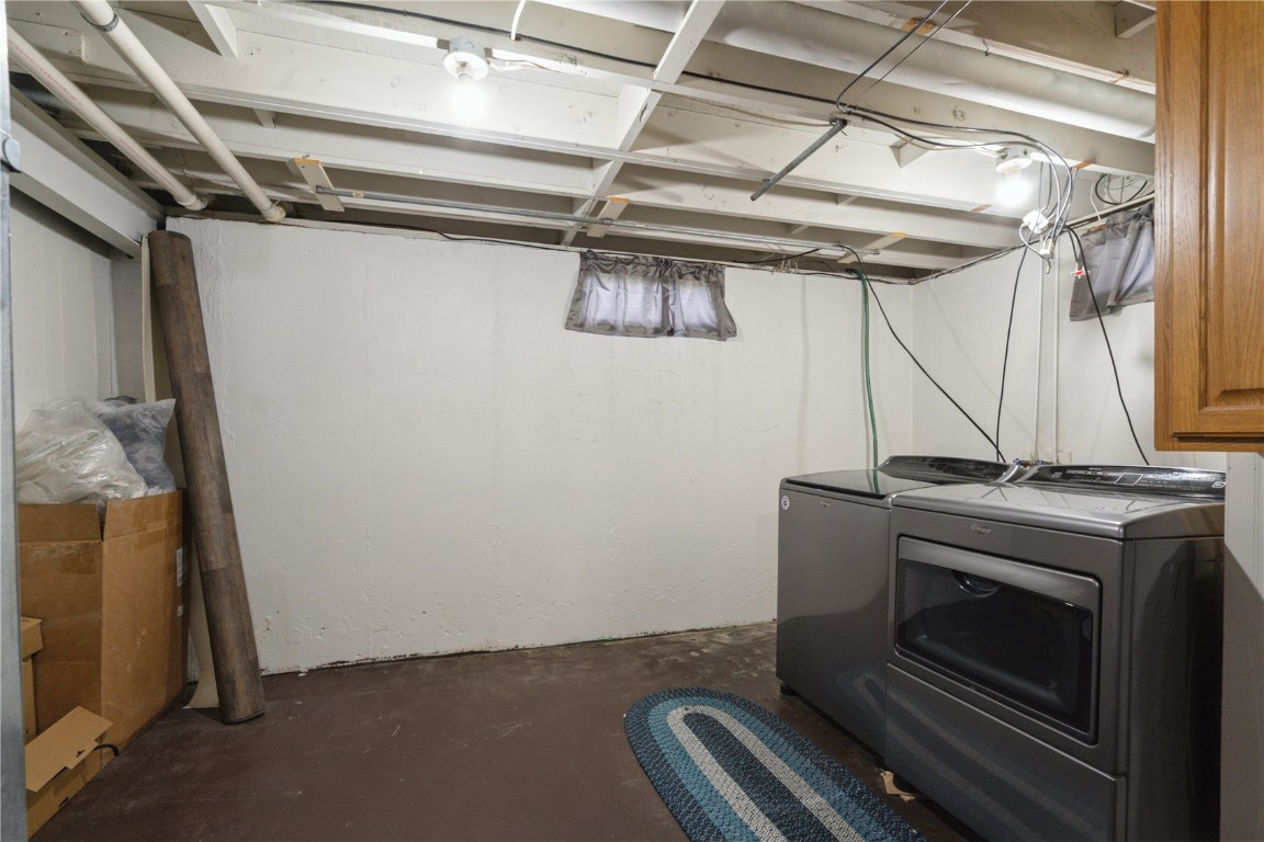 5115 Harbet Avenue NW Cedar Rapids IA 52405