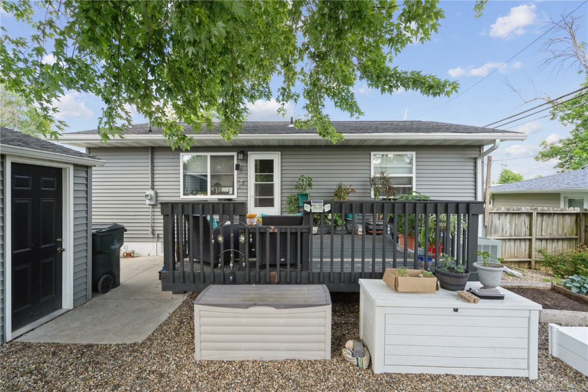 5115 Harbet Avenue NW Cedar Rapids IA 52405