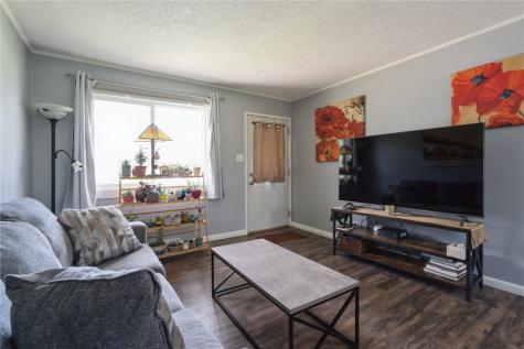 5115 Harbet Avenue NW Cedar Rapids IA 52405