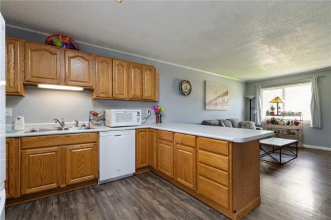 5115 Harbet Avenue NW Cedar Rapids IA 52405