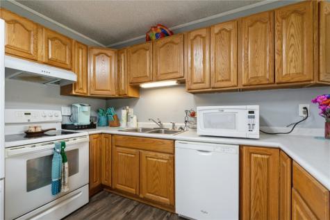 5115 Harbet Avenue NW Cedar Rapids IA 52405