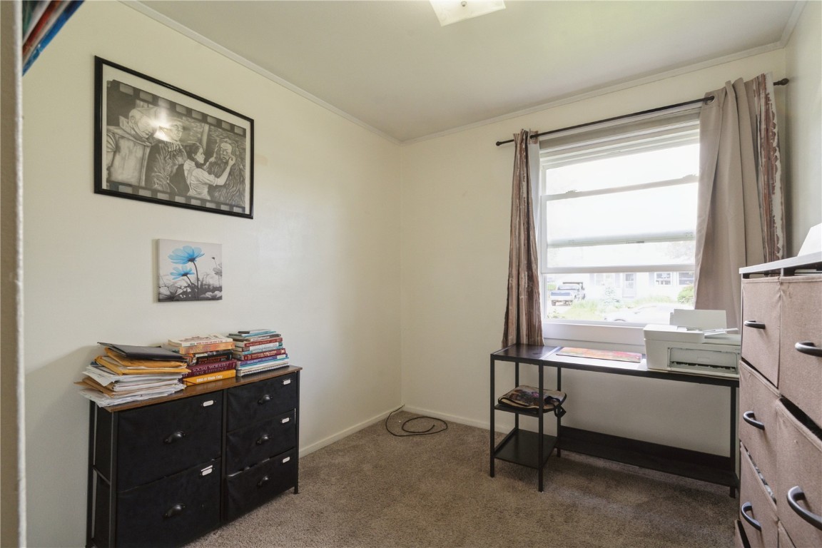 5115 Harbet Avenue NW Cedar Rapids IA 52405