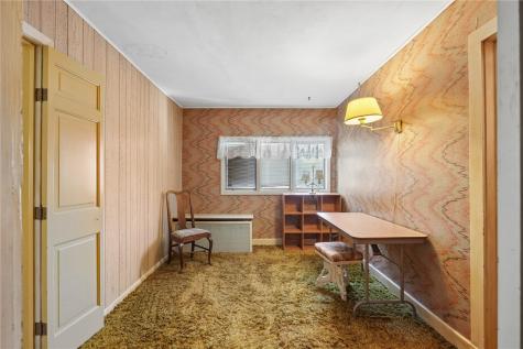 1602 7th Avenue Belle Plaine IA 52208