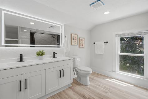 411 5th Avenue Clarence IA 52216