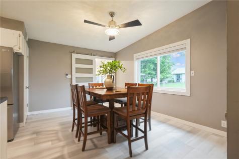 4233 Pineview Drive NE Cedar Rapids IA 52402