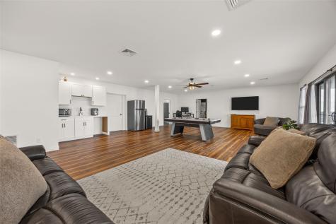 1904 Charles Avenue West Branch IA 52358