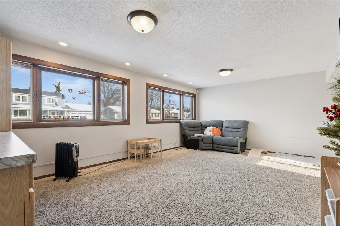 1195 Mcgowan Boulevard Marion IA 52302
