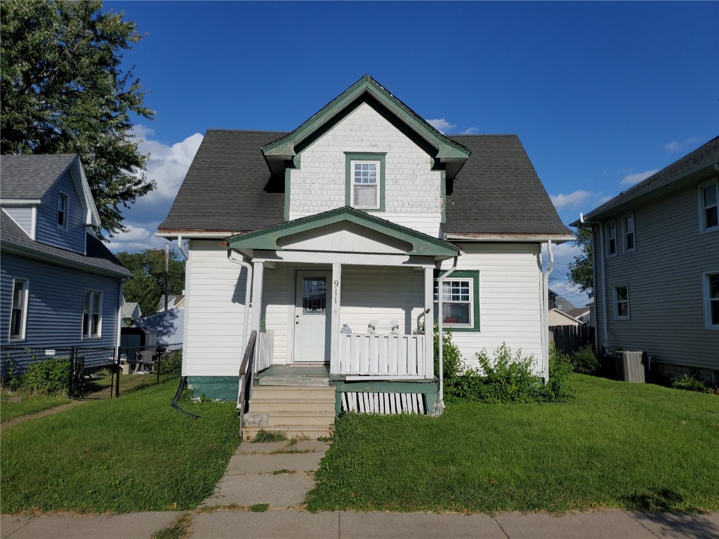 911 8th Street SW Cedar Rapids IA 52404