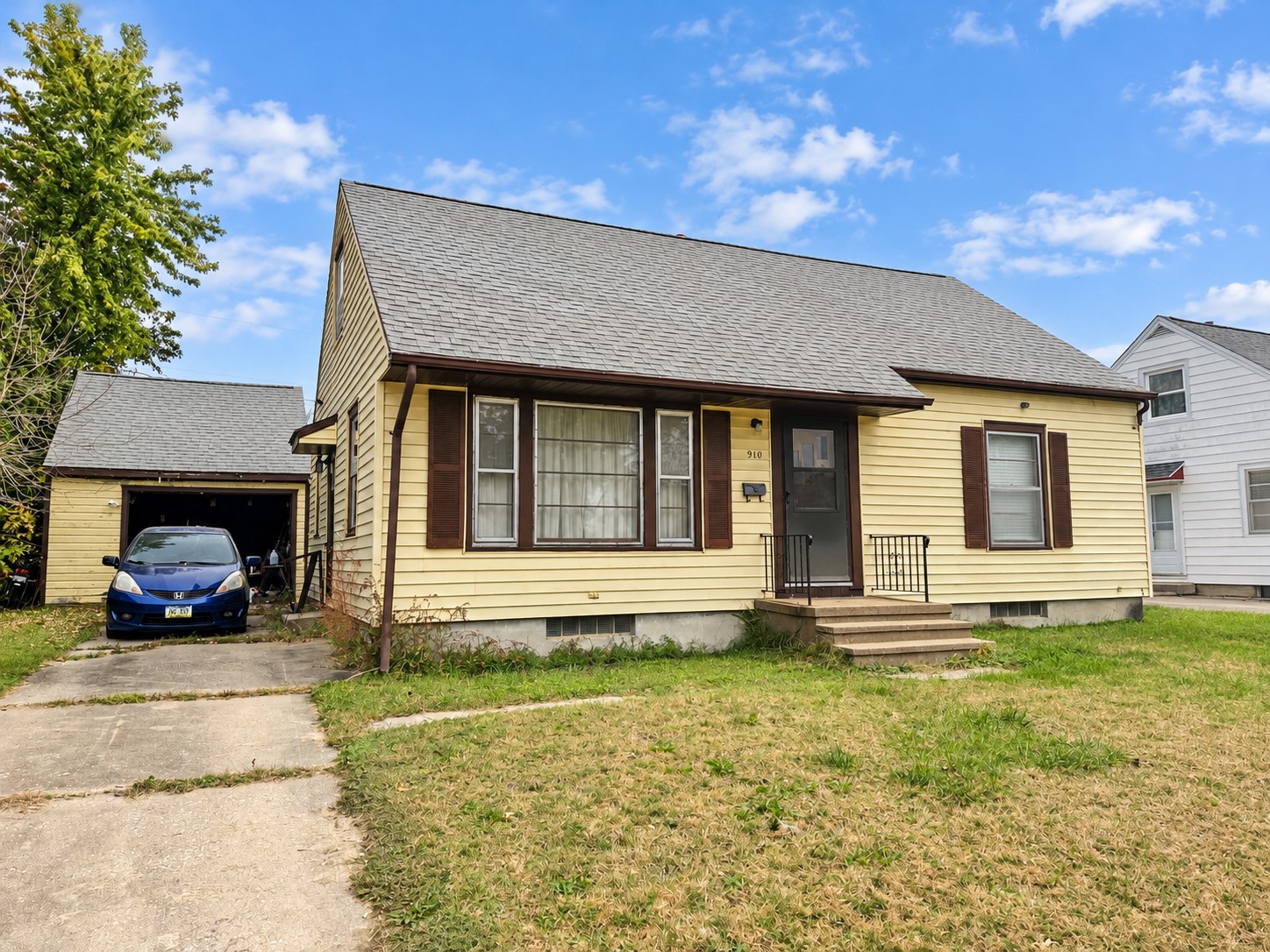 910 Staub Court NE Cedar Rapids IA 52402