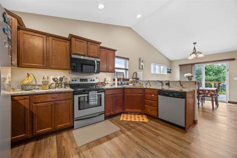 5503 Ruhd Street SW Cedar Rapids IA 52404