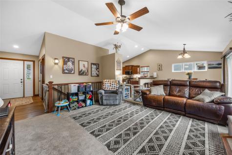 5503 Ruhd Street SW Cedar Rapids IA 52404
