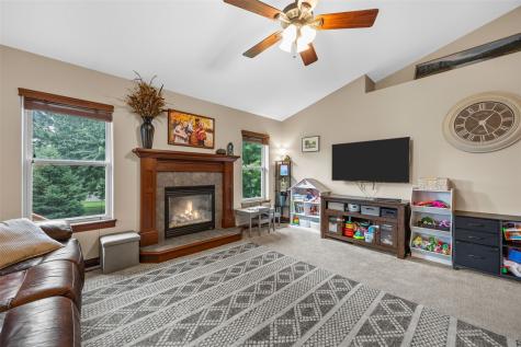 5503 Ruhd Street SW Cedar Rapids IA 52404