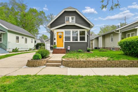 921 H Avenue NW Cedar Rapids IA 52405