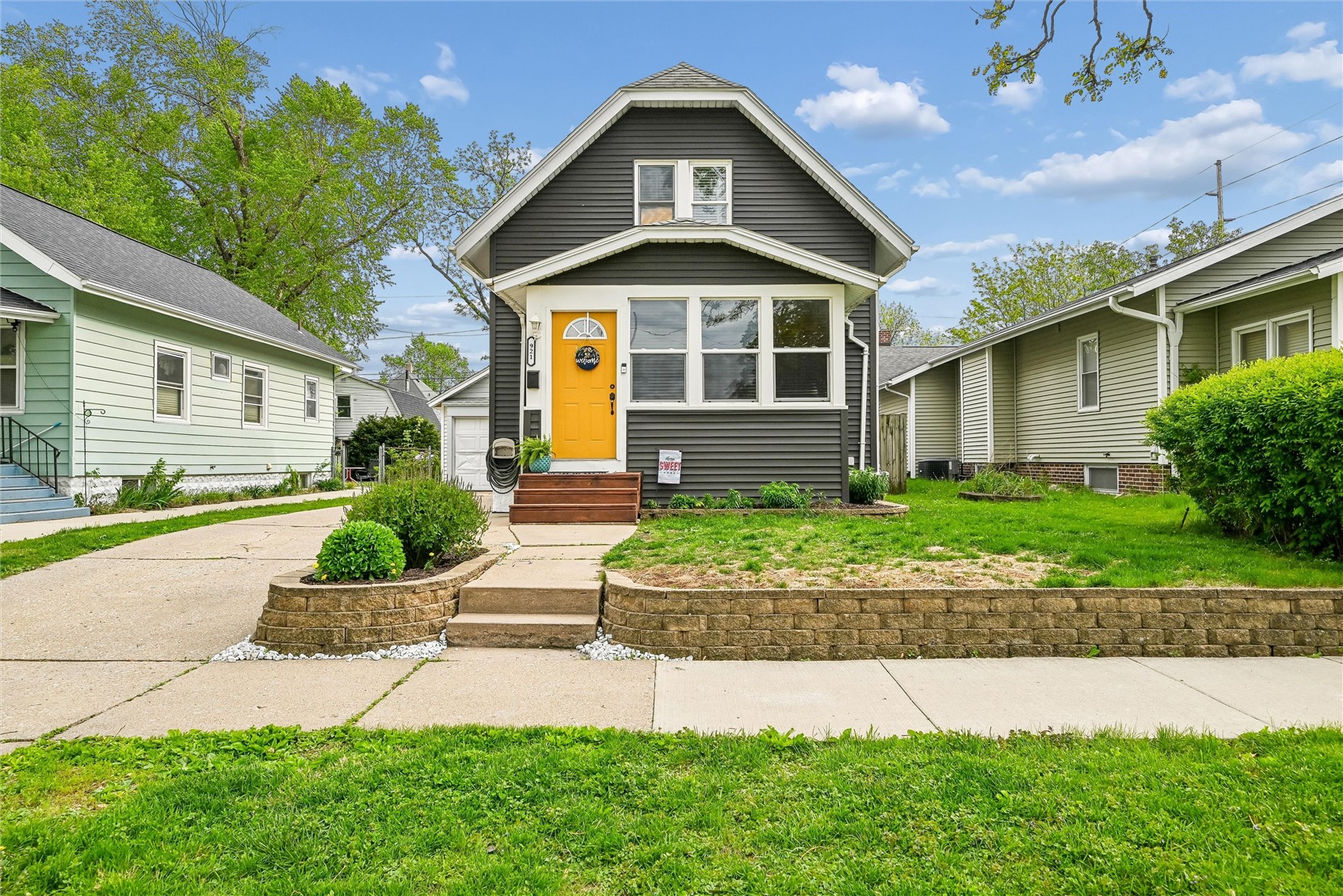 921 H Avenue NW Cedar Rapids IA 52405