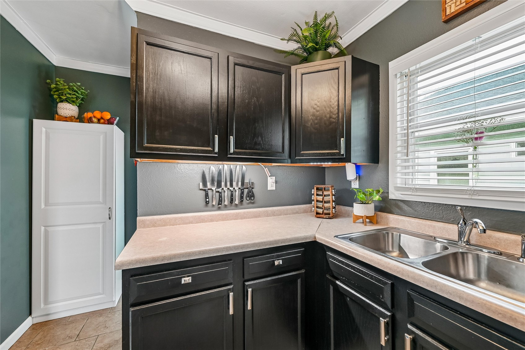 921 H Avenue NW Cedar Rapids IA 52405