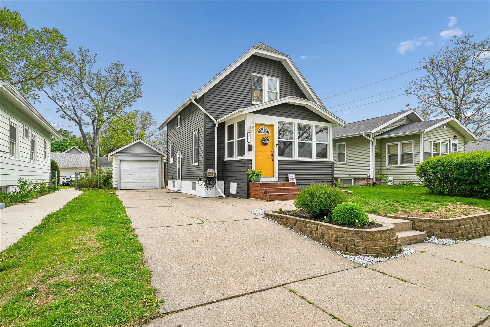 921 H Avenue NW Cedar Rapids IA 52405