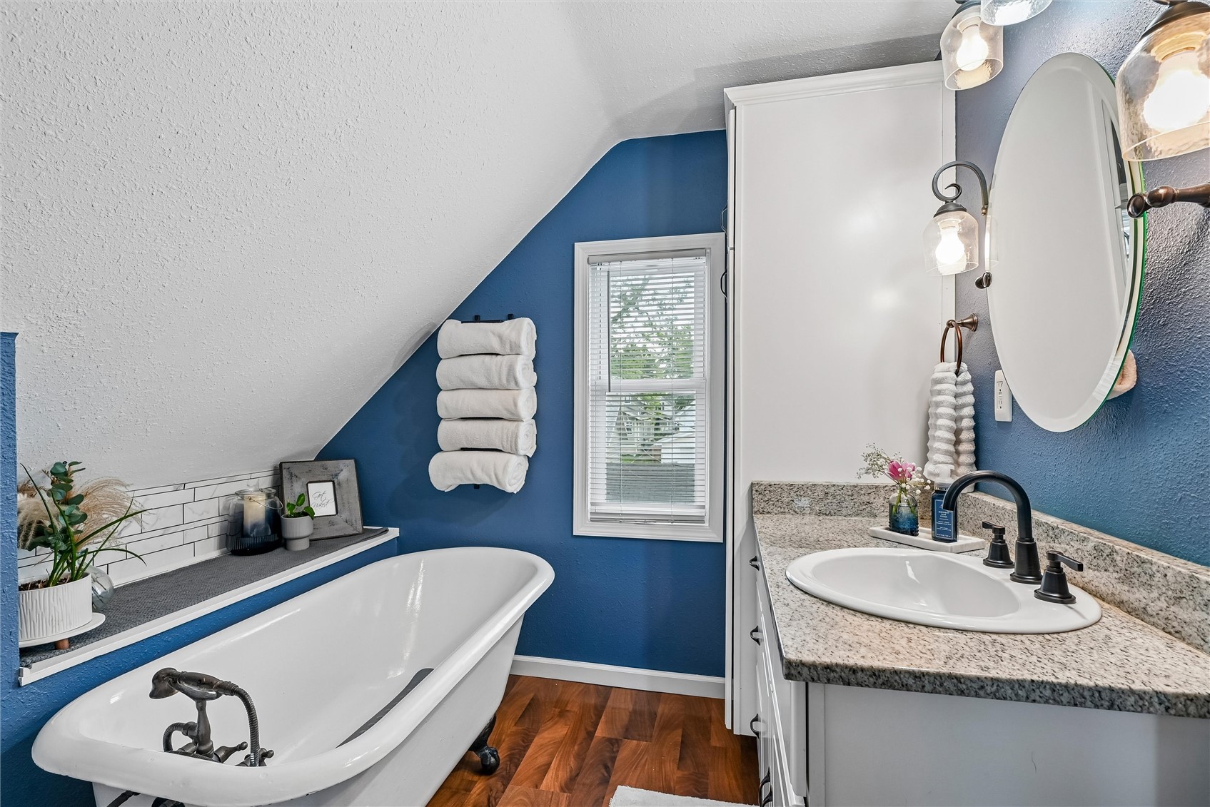 921 H Avenue NW Cedar Rapids IA 52405