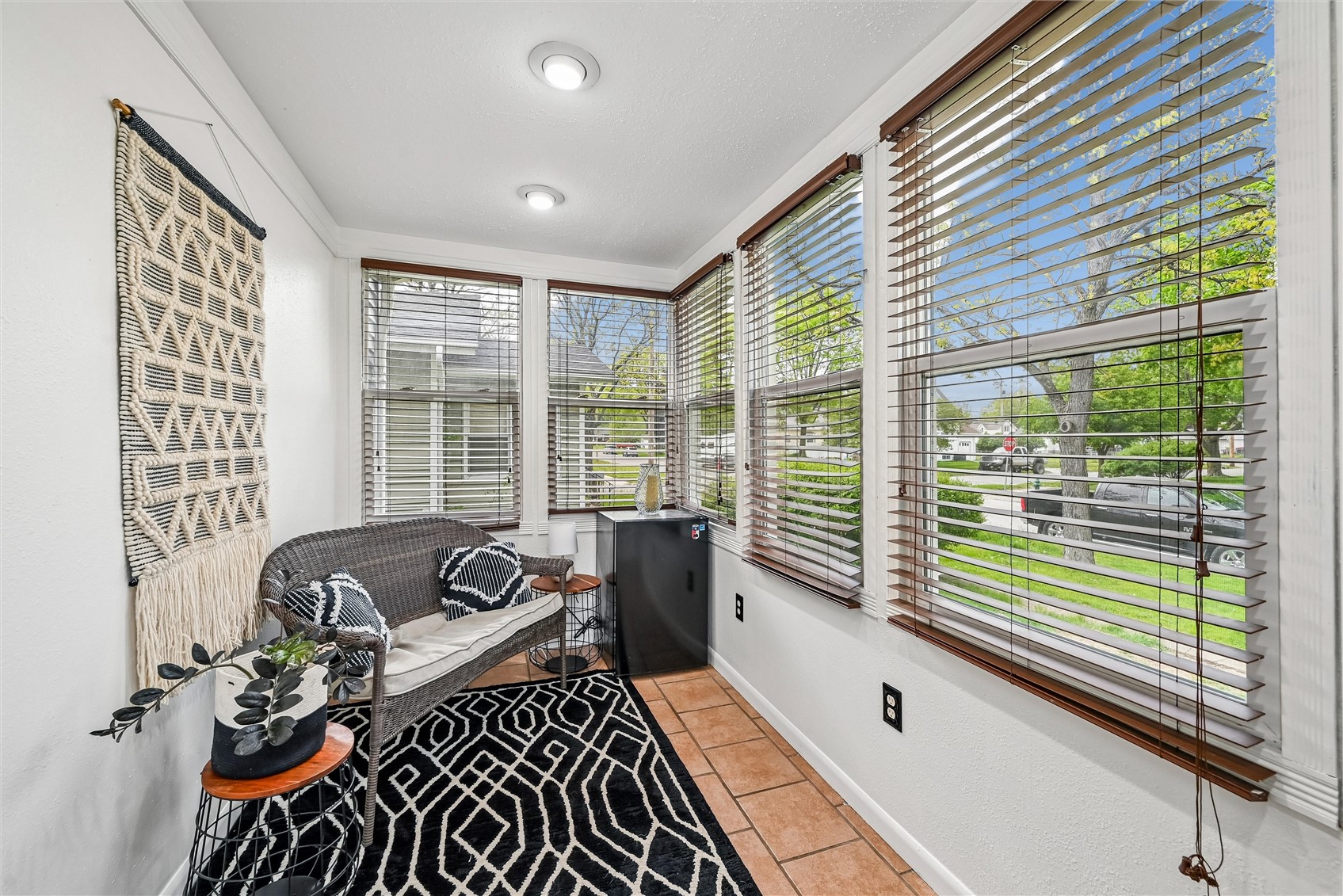921 H Avenue NW Cedar Rapids IA 52405