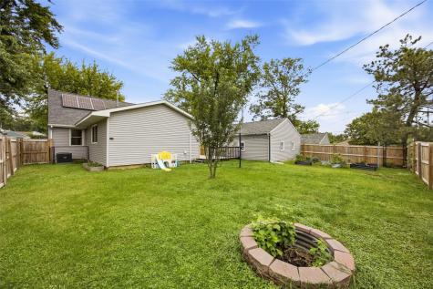 807 40th Street SE Cedar Rapids IA 52403