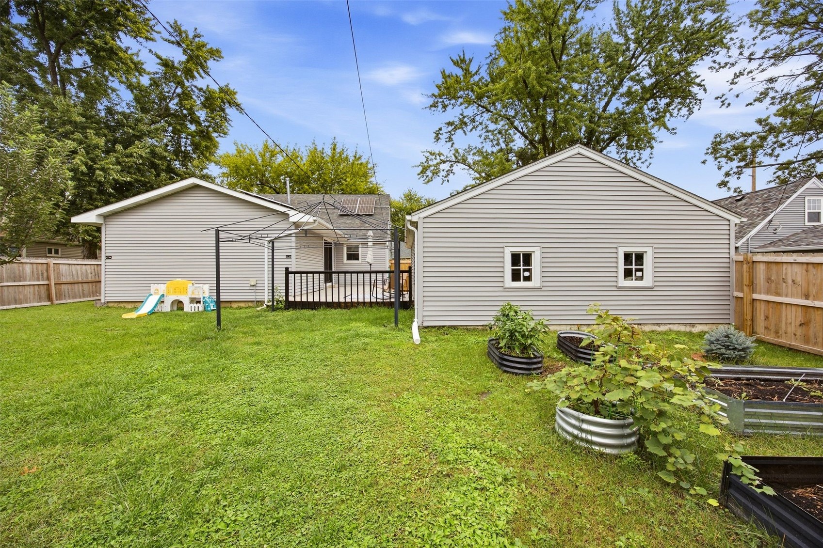 807 40th Street SE Cedar Rapids IA 52403