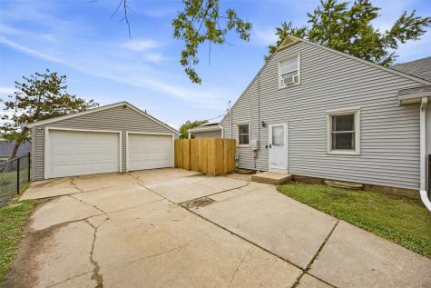 807 40th Street SE Cedar Rapids IA 52403