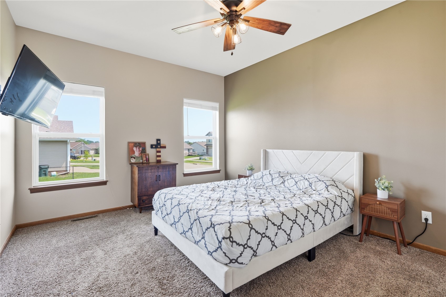 8709 Aldridge Drive SW Cedar Rapids IA 52404
