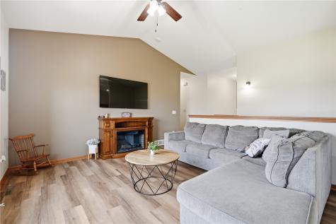 8709 Aldridge Drive SW Cedar Rapids IA 52404