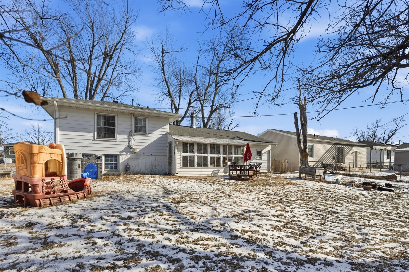 408 Day Street NW Cedar Rapids IA 52405